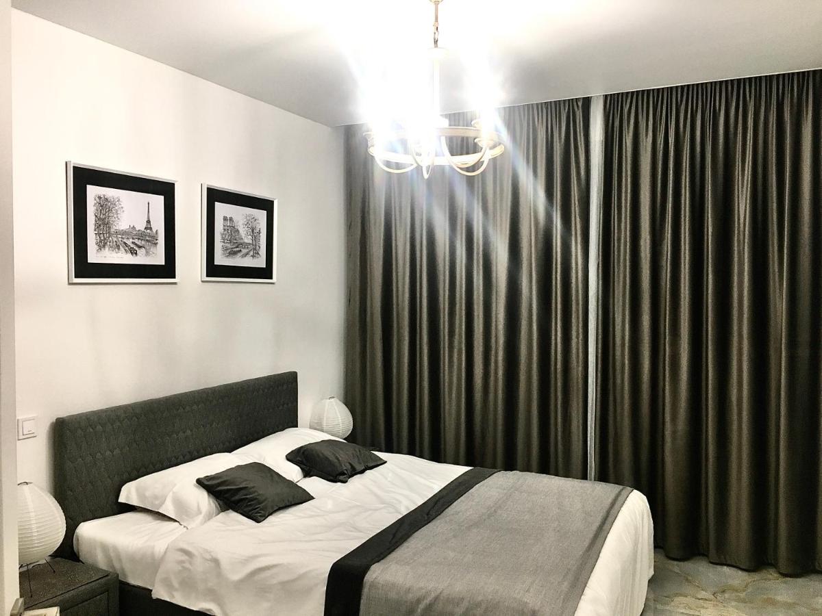 4-Room Jacuzzi Apartment Львов Экстерьер фото